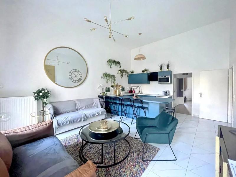 Appartement - 82 m² - 4 pièces