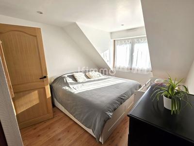 Duplex - 82 m² - 4 pièces