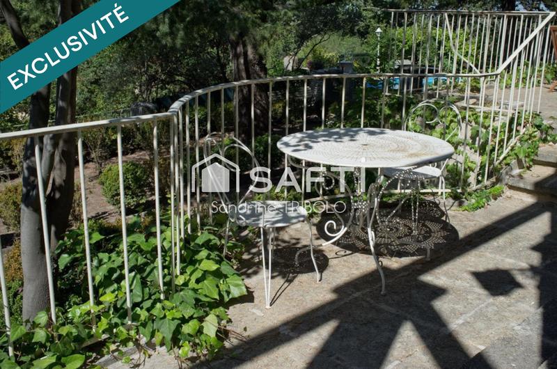 Maison - 205 m² - 8 pièces