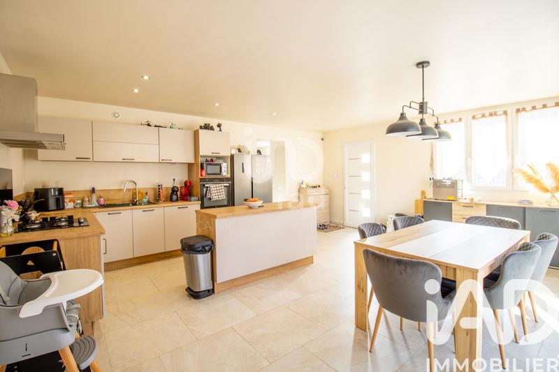 Maison - 111 m² - 4 pièces