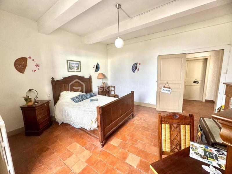 Maison ancienne - 202 m² - 9 pièces