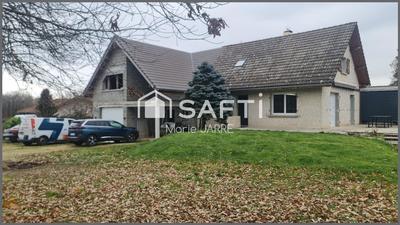 Maison de ville - 136 m² - 6 pièces