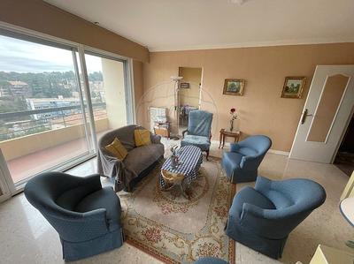 Appartement - 87 m² - 3 pièces