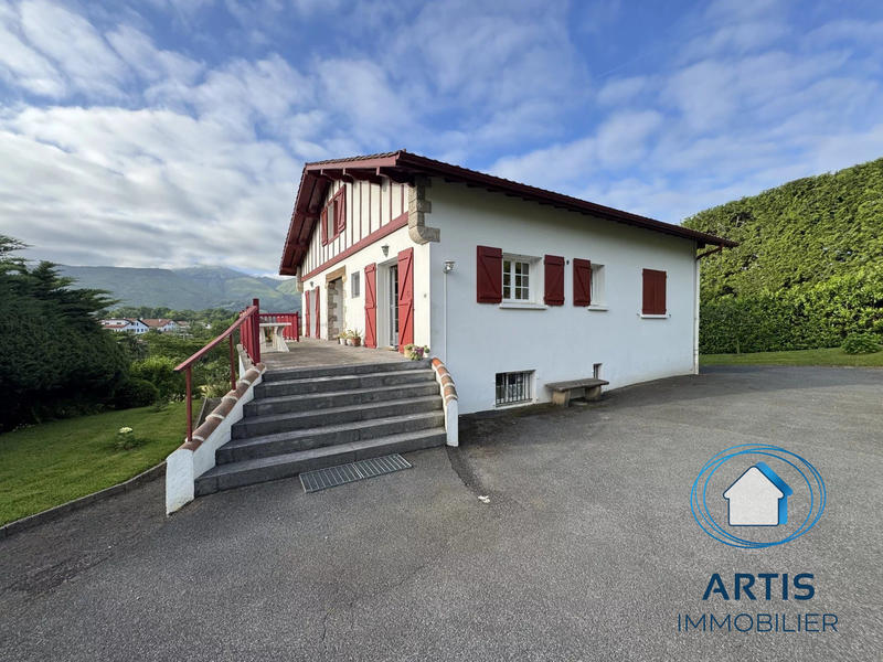 Maison - 164 m² - 5 pièces