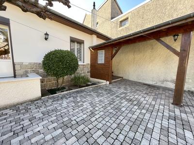 Villa - 115 m² - 9 pièces