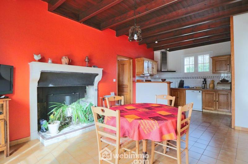 Maison - 240 m² - 8 pièces