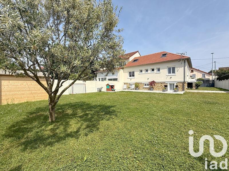 Maison - 191 m² - 6 pièces