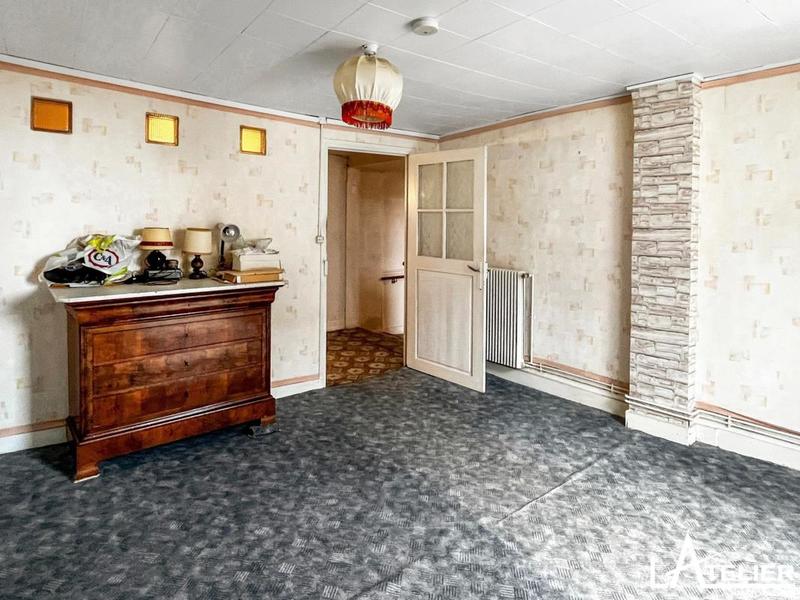 Maison - 121 m² - 7 pièces