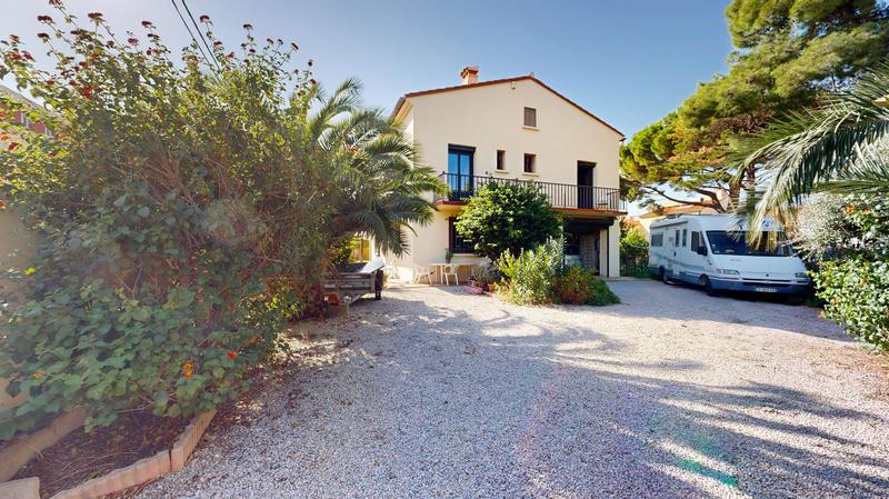 Villa - 143 m² - 5 pièces
