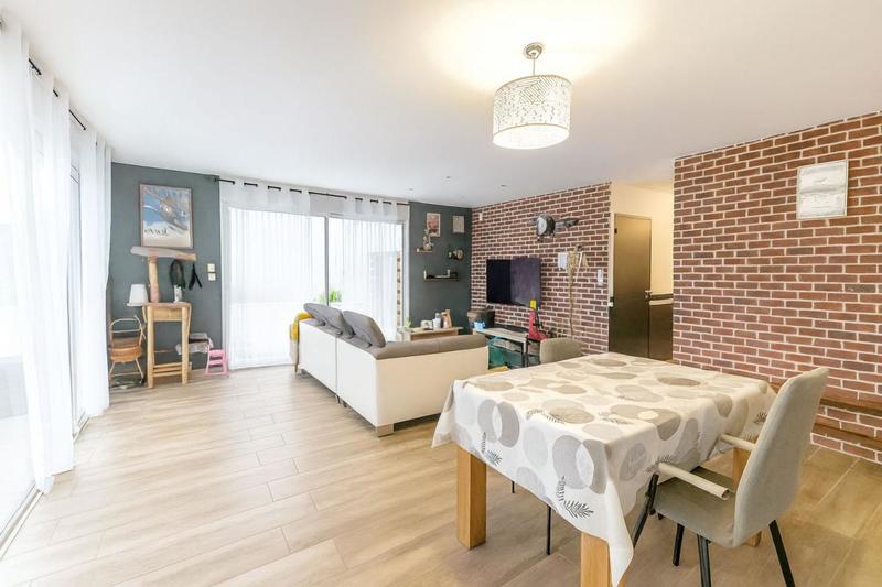 Maison - 103 m² - 4 pièces