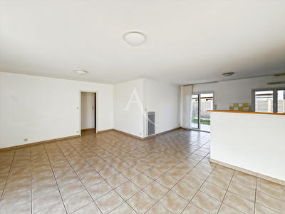 Maison - 86 m² - 4 pièces