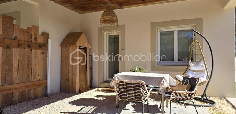 Maison traditionnelle - 164 m² - 6 pièces