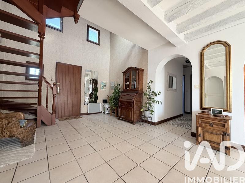 Maison - 122 m² - 6 pièces