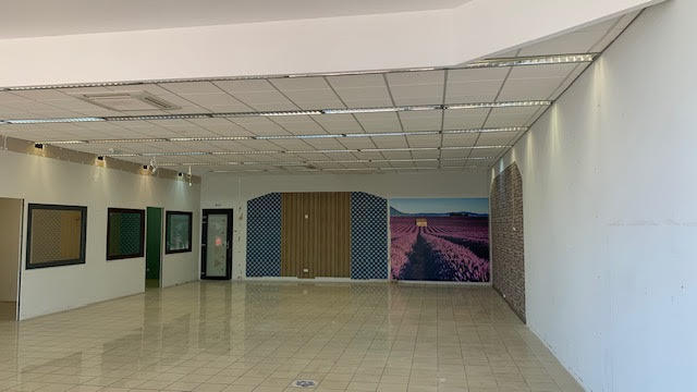 Local commercial - 472 m²