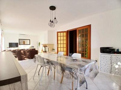 Maison - 115 m² - 4 pièces