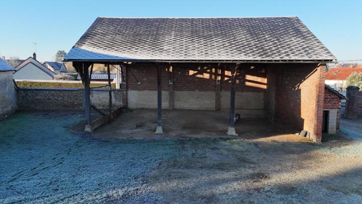 Grange - 120 m² - 1 pièce