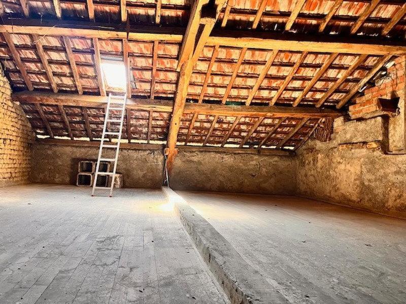 Maison - 210 m² - 9 pièces