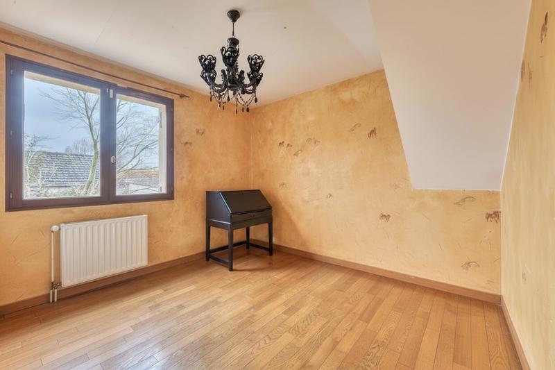 Maison - 178 m² - 8 pièces