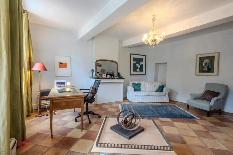 Propriété - 520 m² - 13 pièces