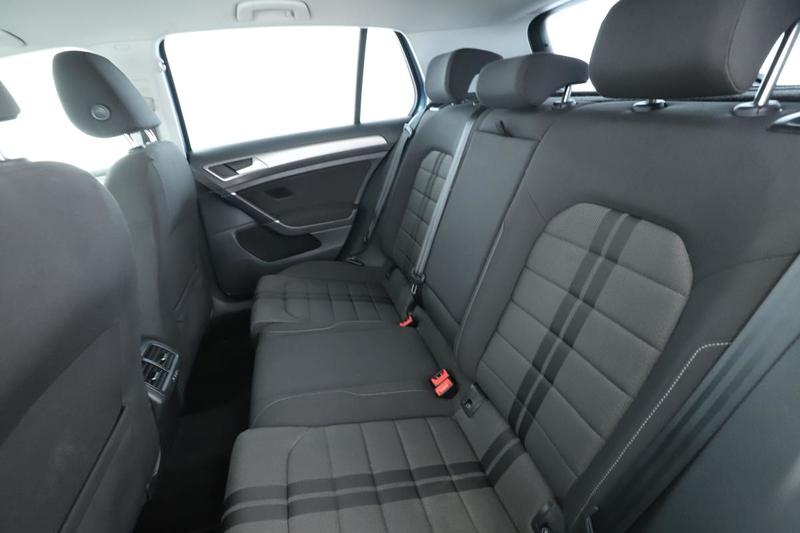 Volkswagen Golf VII 1.6 Tdi BlueMotion Tech Confortline Dsg7 5p 110 ch