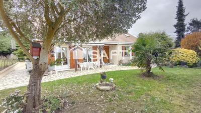 Maison - 155 m² - 8 pièces