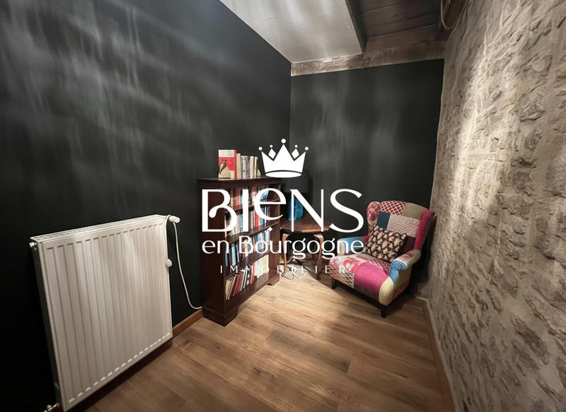 Maison ancienne - 225 m² - 8 pièces