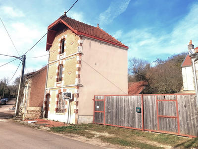 Maison - 66 m² - 2 pièces