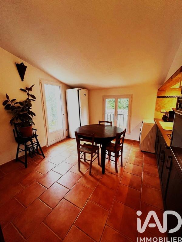 Maison - 182 m² - 7 pièces