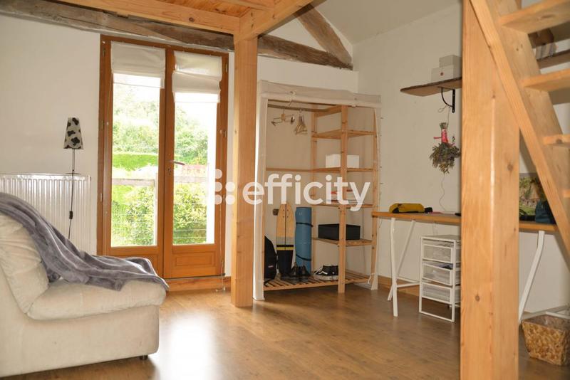 Maison - 234 m² - 7 pièces