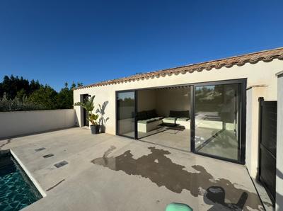 Maison - 200 m² - 4 pièces