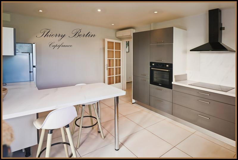 Appartement - 243 m² - 9 pièces