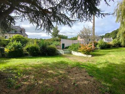 Terrain constructible - 1 695 m²