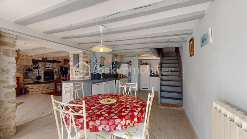 Corps de ferme - 160 m² - 6 pièces