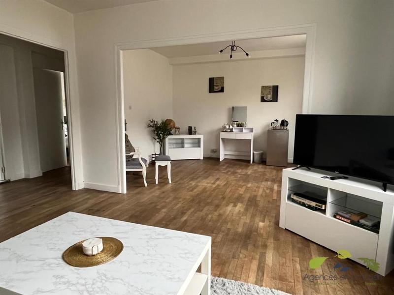 Maison - 206 m² - 10 pièces