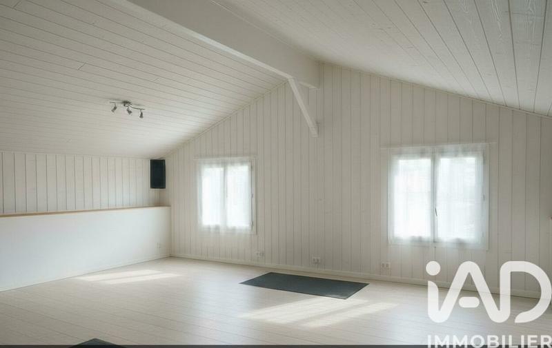 Maison - 120 m² - 3 pièces