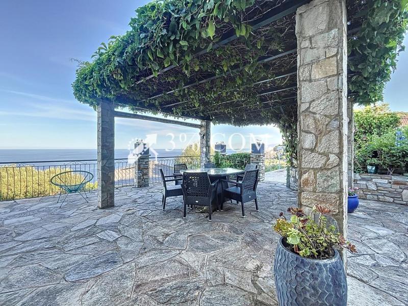 Maison - 165 m² - 7 pièces