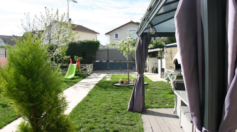 Maison traditionnelle - 129 m² - 4 pièces