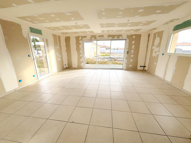 Maison - 90 m² - 4 pièces