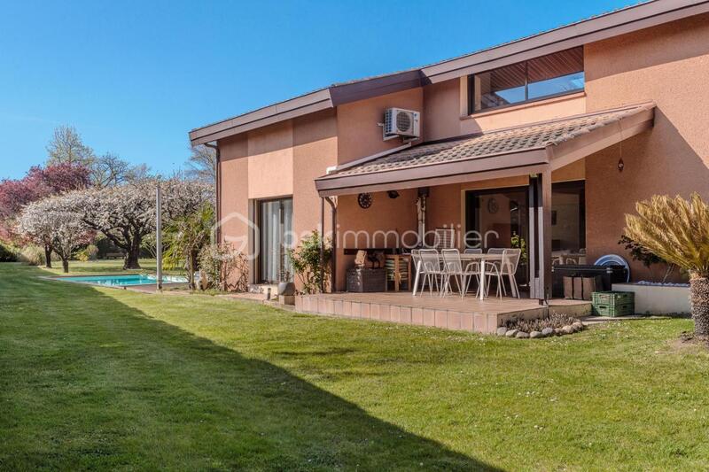 Maison - 185 m² - 5 pièces