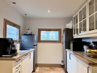 Maison - 316 m² - 10 pièces