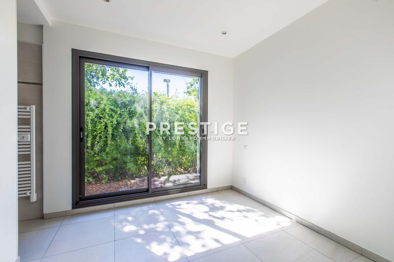 Maison - 143 m² - 6 pièces