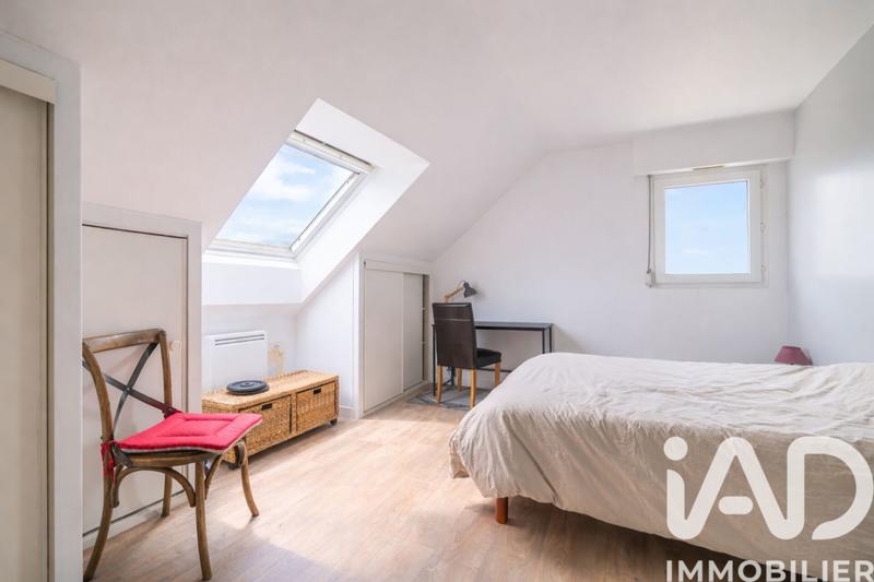 Maison - 229 m² - 9 pièces