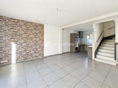 Maison - 85 m² - 4 pièces