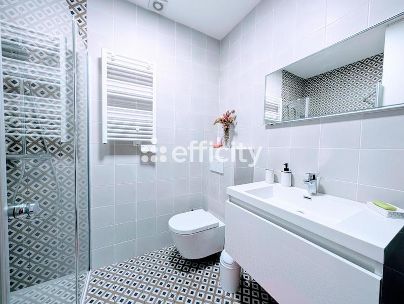 Appartement - 65 m² - 4 pièces