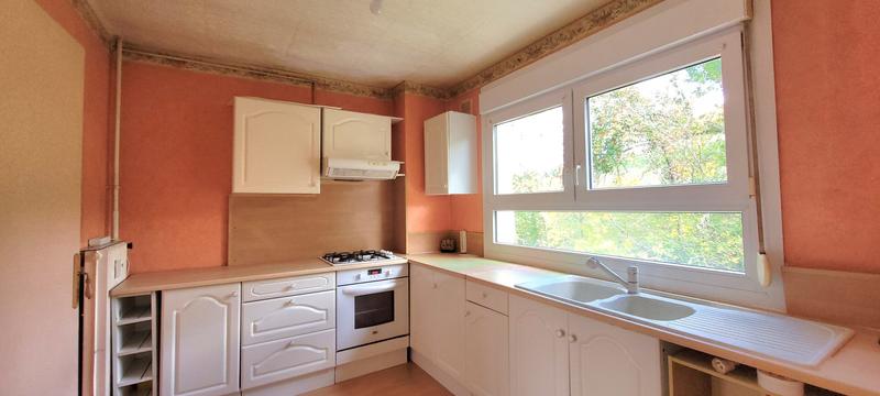 Appartement - 85 m² - 5 pièces