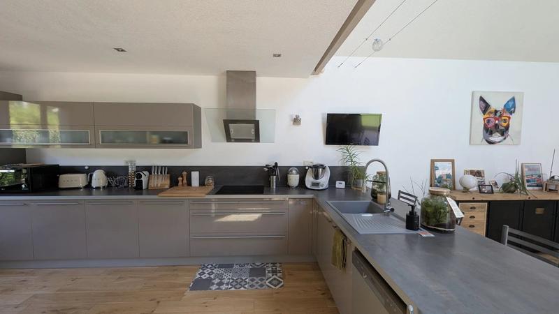 Maison - 166 m² - 6 pièces