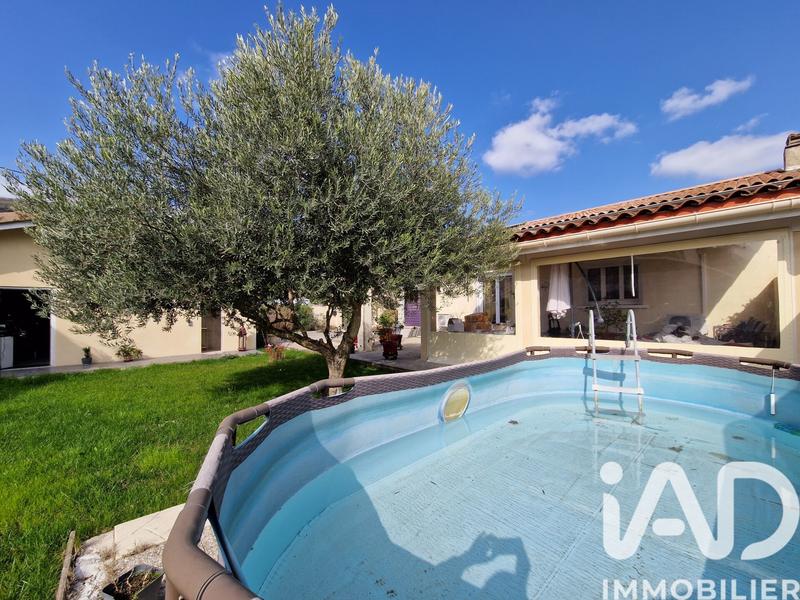 Maison - 90 m² - 5 pièces