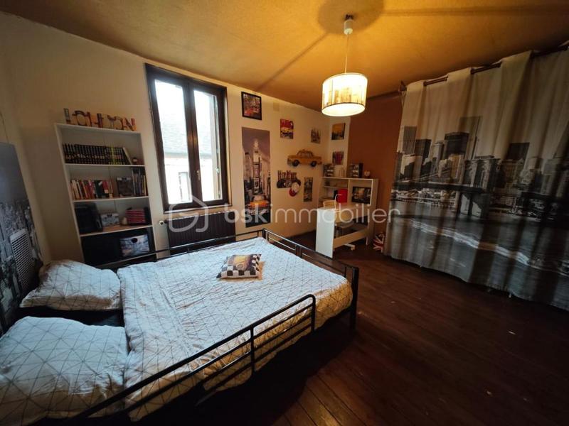 Maison - 155 m² - 10 pièces