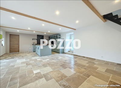 Maison - 140 m² - 5 pièces