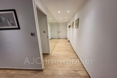 Appartement - 78 m² - 3 pièces